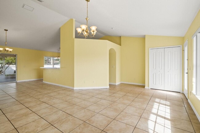 Building Photo - 5363 Pierpoint Ave