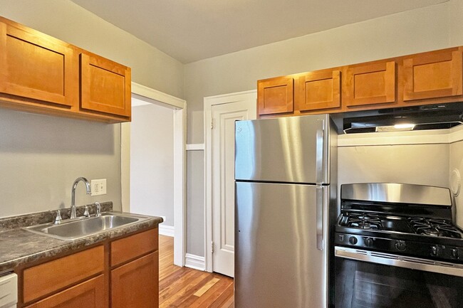 1 Bedroom - 504-508 S. Cuyler Ave.