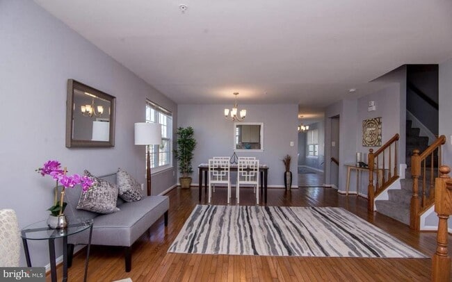 Building Photo - 8800 Community Square Ln