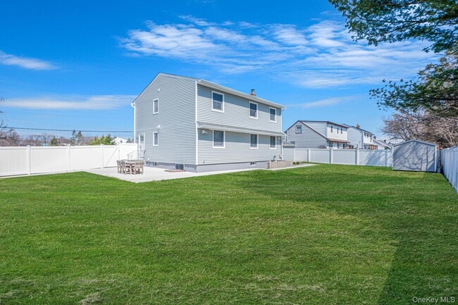 Building Photo - 456 15th St