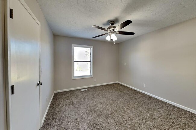 Building Photo - 2078 Arrowhead Trail