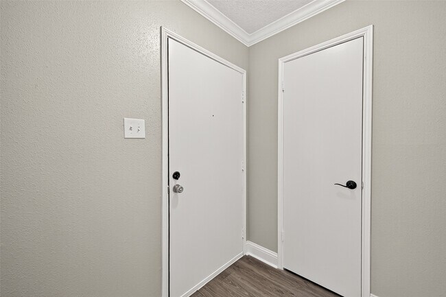 Building Photo - 14535 Misty Meadow Ln