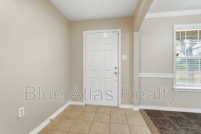 Building Photo - 601 Steerman Ct