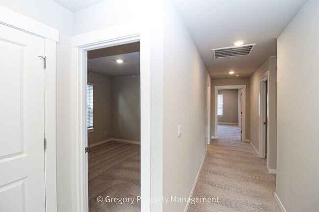 Building Photo - 21 181st St SE