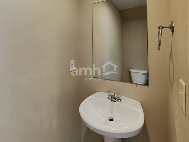 Building Photo - 2432 Sweet Birch Ct