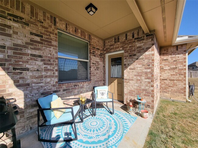 Building Photo - 23603 Villa Lisa Dr