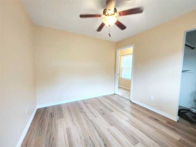 Building Photo - 322 Windward