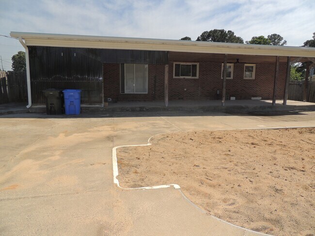 Building Photo - 5200 Mawood Ave