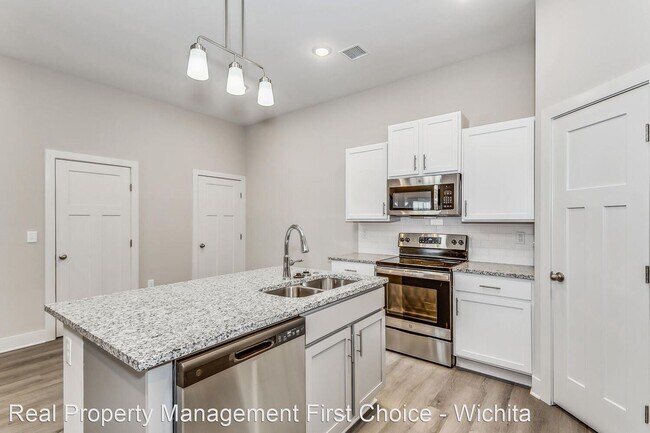 Building Photo - 3 br, 2 bath House - 3619 W 45th ST S