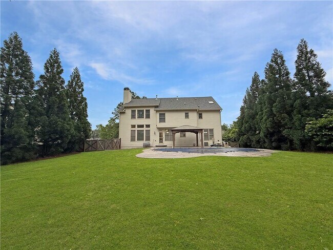 Building Photo - 5910 Westcroft Ln