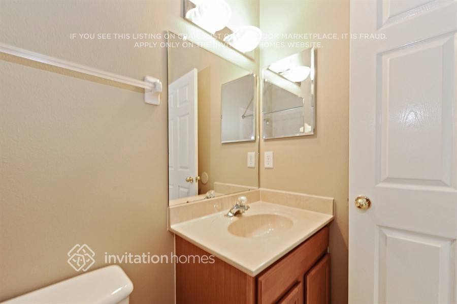 Building Photo - 22744 Robins Nest Ct