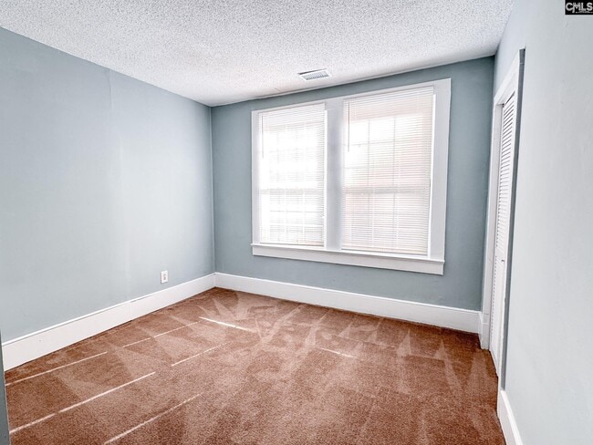 Building Photo - 232 Michaelmas Ave