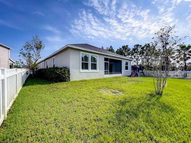 Building Photo - 33147 Shadow Branch Ln
