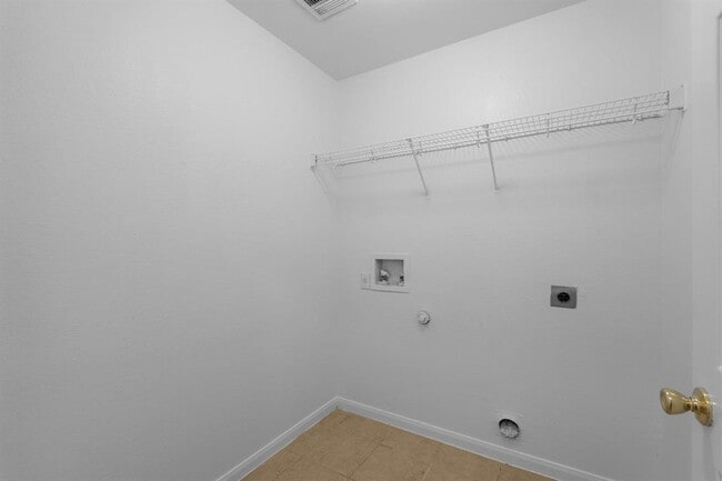 Building Photo - 114 Gainer Dr