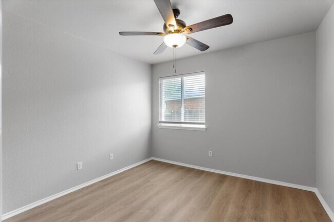 Building Photo - 2539 Pearson Way