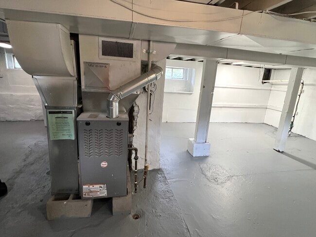 Building Photo - 3002 Green St