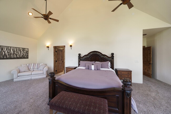 Building Photo - 35021 US-6