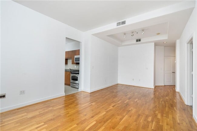 Building Photo - 2626 Peachtree Rd NW