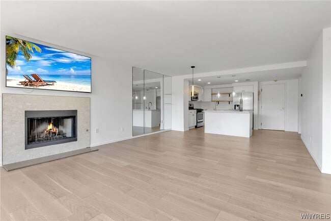 Building Photo - 40 Waterfront Cir