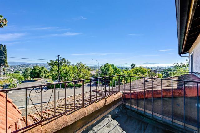 Building Photo - 735 S Upas St