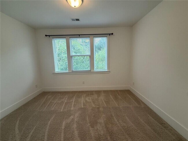 Building Photo - 1531 Layton Ln NW