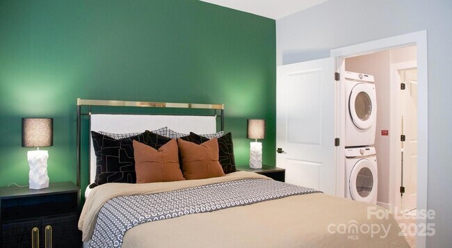 Building Photo - 2408 South Blvd