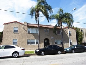 Building Photo - 1527 Junipero Ave