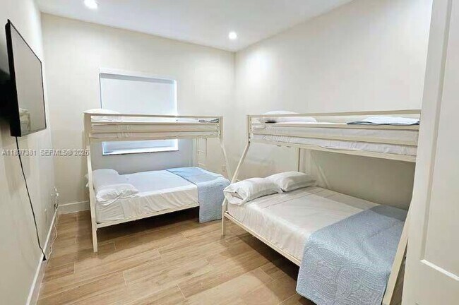 Building Photo - 3409 Diane Dr