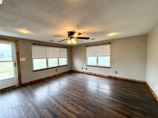 Building Photo - 52 Landmark Rd