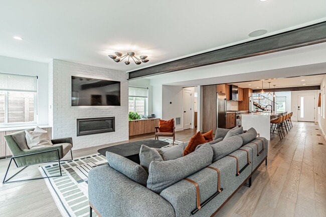 Building Photo - Luxury 3BD, 2.5BA Sloan's Lake Home with Top Floor Flex Room