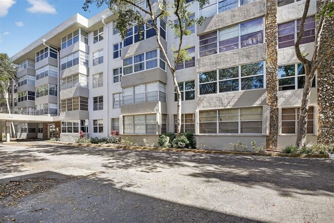 Building Photo - 6500 Cypress Rd