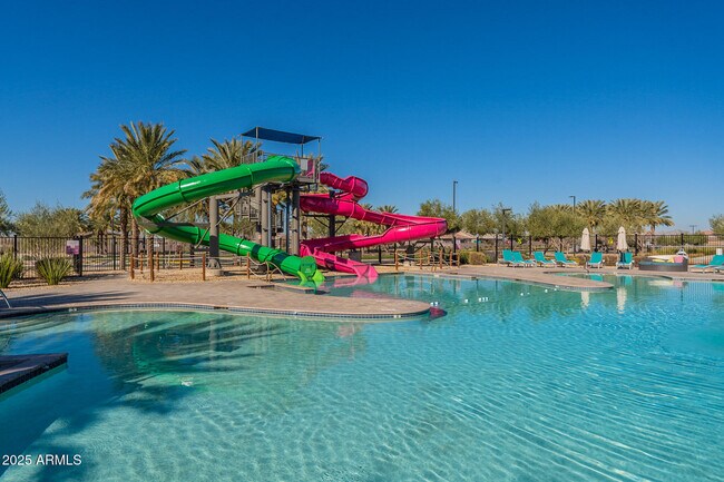 Building Photo - 5552 S Dillon