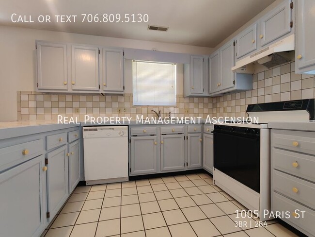 Building Photo - 1005 Paris St