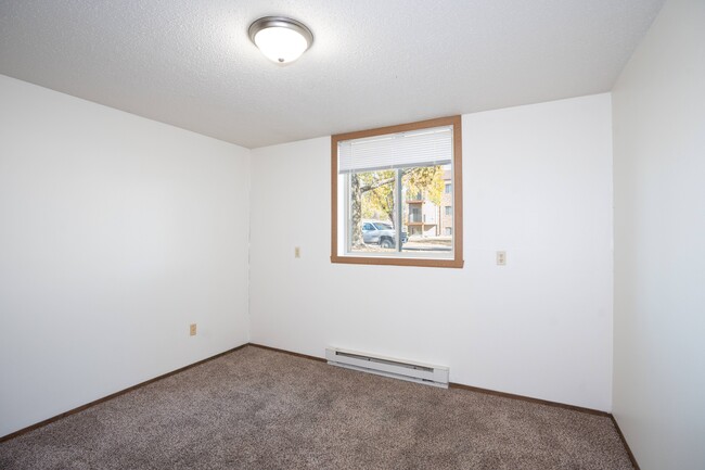 Fargo, ND Pacific Park Apartments | 11B | Bedroom - Pacific Park I