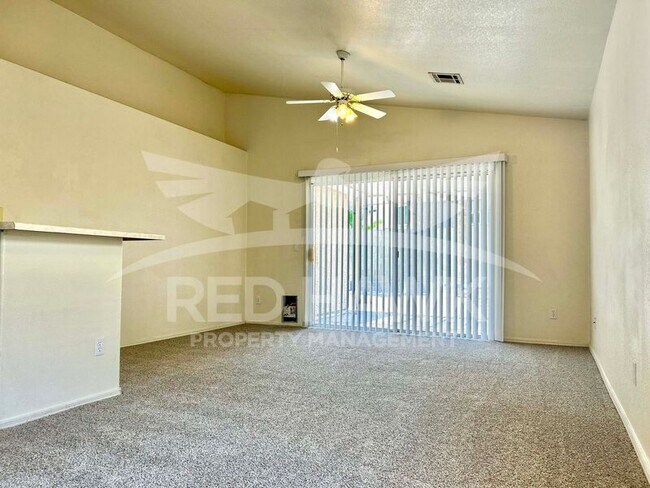 Building Photo - 1090 E Jupiter Pl
