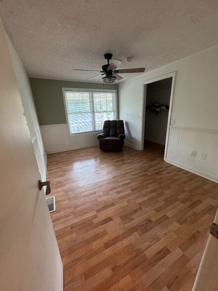 Building Photo - 5021 Speedway Rd