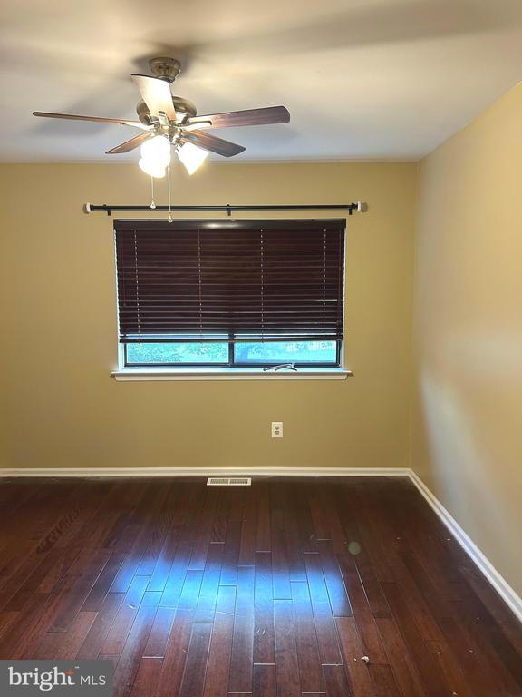 Building Photo - 204 Clover Hill Ct