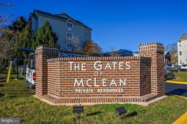 Building Photo - 1570 Spring Gate Dr.