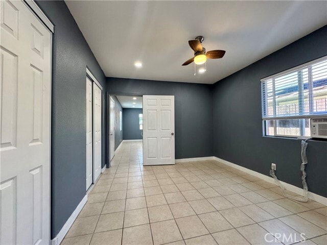 Building Photo - 1211 N Siesta St