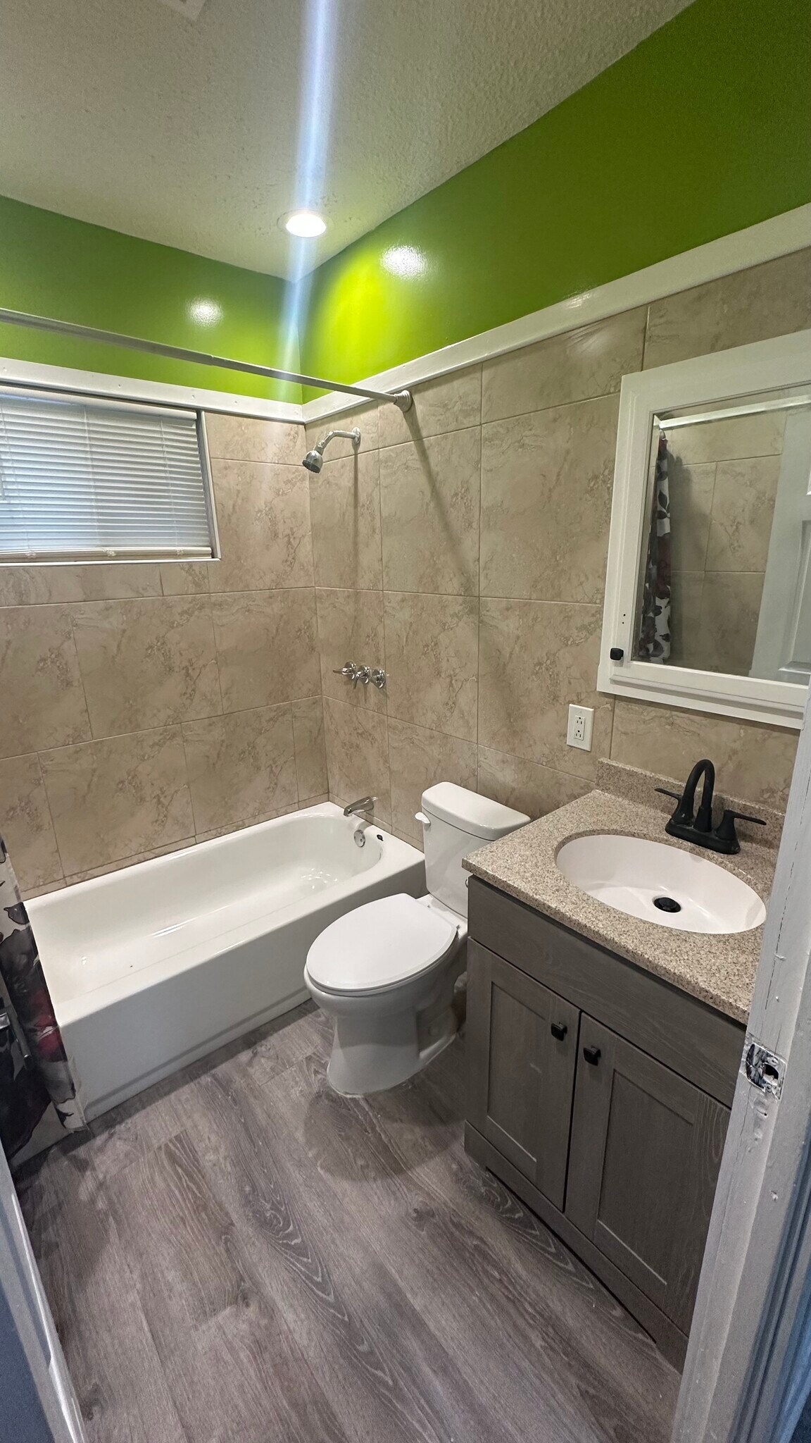 Building Photo - 471 E 147th St