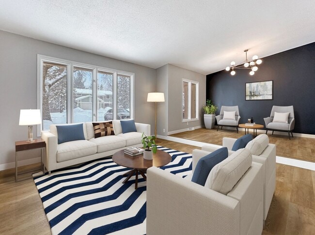 Building Photo - 645 Windemere Curve