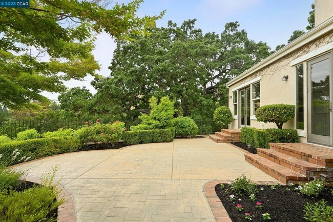 Building Photo - 111 Diablo Ranch Ct