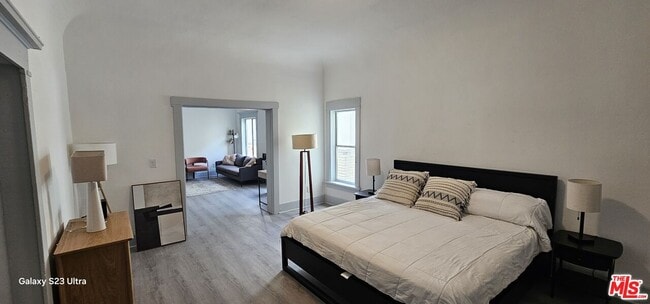 Building Photo - 1604 W Pico Blvd