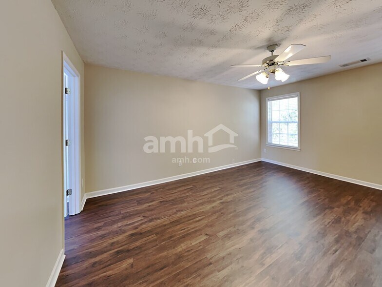 Building Photo - 3801 Bogan Mill Rd