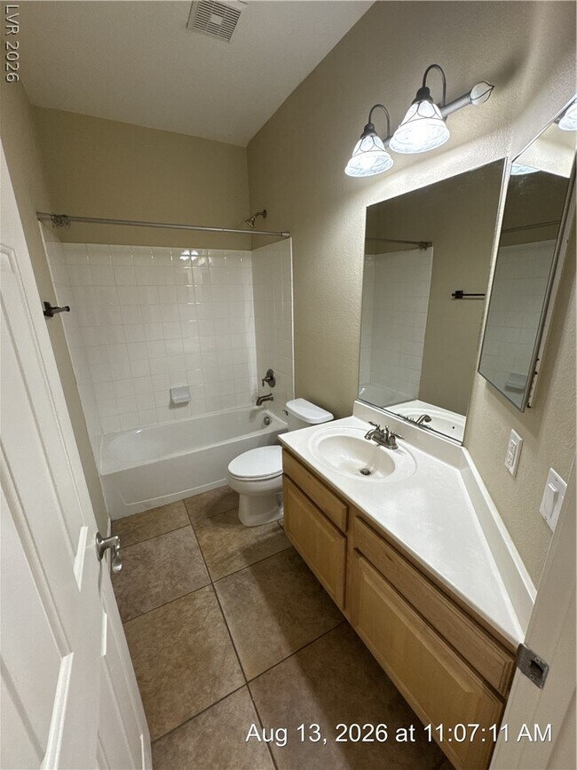 Building Photo - 2768 Craigmillar St