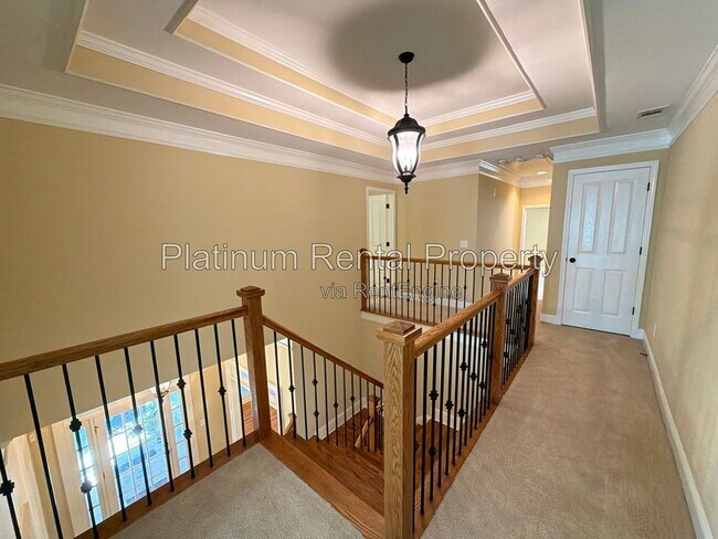 Building Photo - 8015 Wakehurst Pl