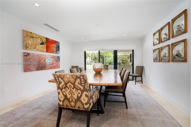 Building Photo - 7322 Vistalmar St