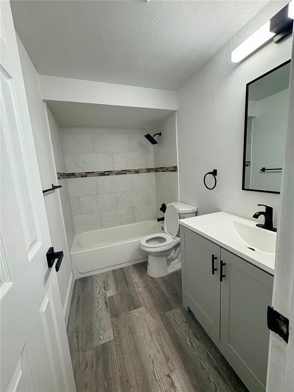 Building Photo - 9110 Pegasus Ave