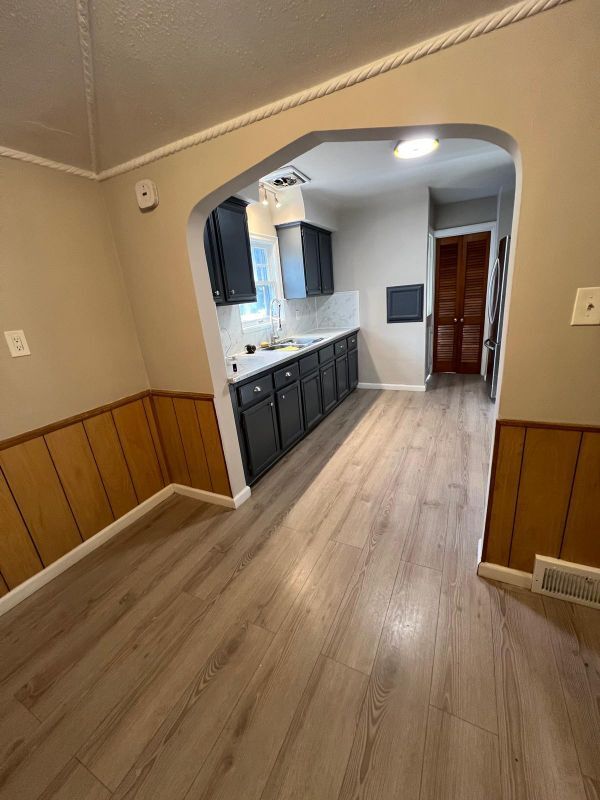 Building Photo - 5214 Hereford St