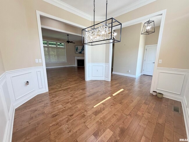Building Photo - 1805 Blue Stone Dr